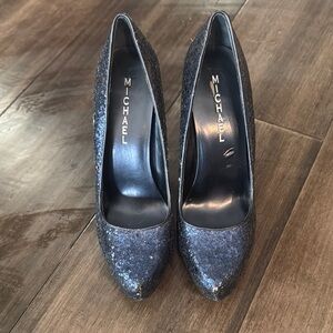 Michael Shannon Blue Heels Elegant Design